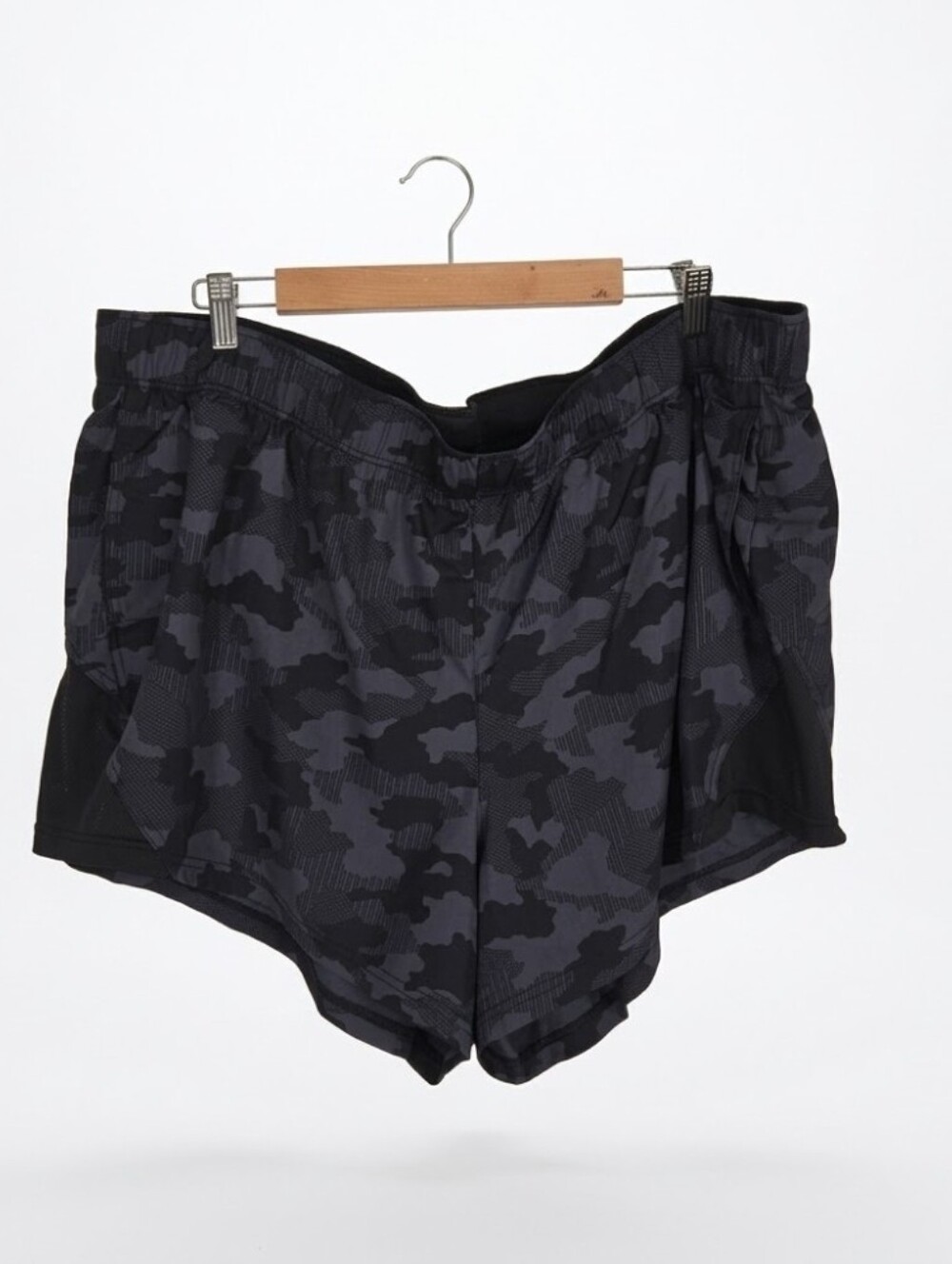 Athletic Works camo athletic shorts